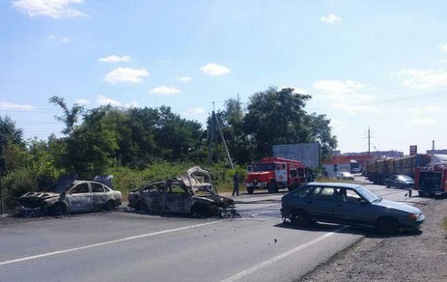 После вооруженного конфликта бойцы "Правого сектора" отошли в лес.