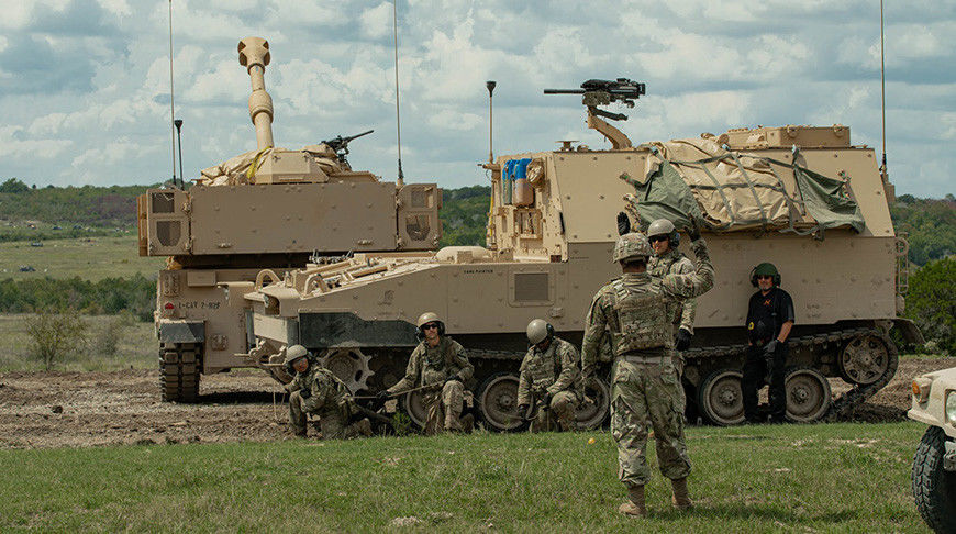 США перебросили к польско-белорусской границе артиллерийские установки Paladin.