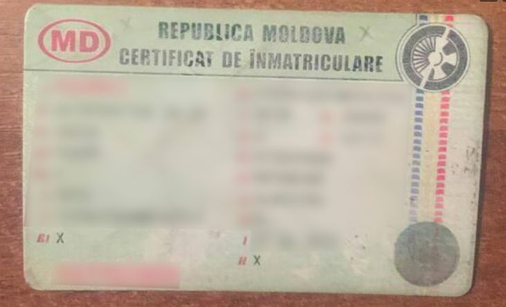 Двое молдаван попались на границе с поддельными документами.