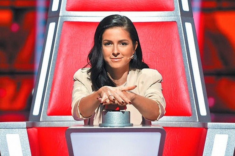 Российская исполнительница Анна Шурочкина, известная как Нюша.