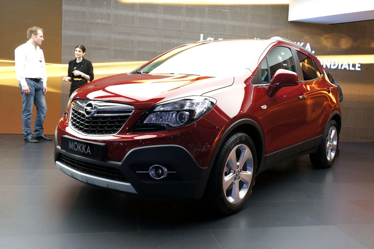 Маленький кроссовер Opel Mokka.