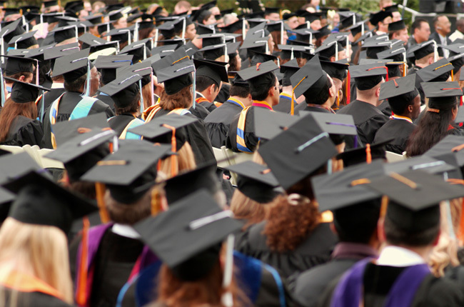 Peste cîteva săptămîni, universitățile din Moldova vor începe bătălia grea pentru studenți.