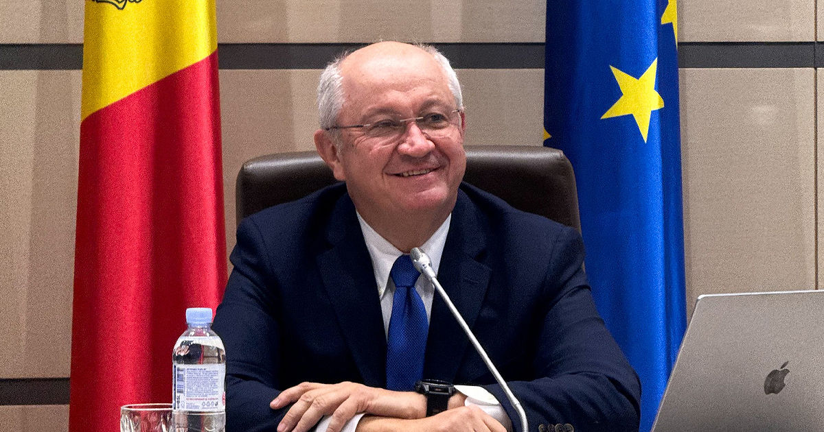 Alexandru Munteanu a prezentat programul de activitate al Guvernului: UE, Pace, Dezvoltare.