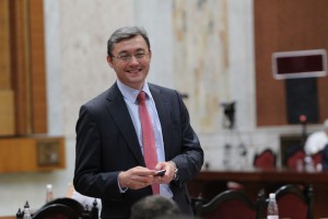 Igor Corman, sare în apărarea deputaților care, deși și-au încheiat vacanța, nu au venit încă la serviciu.