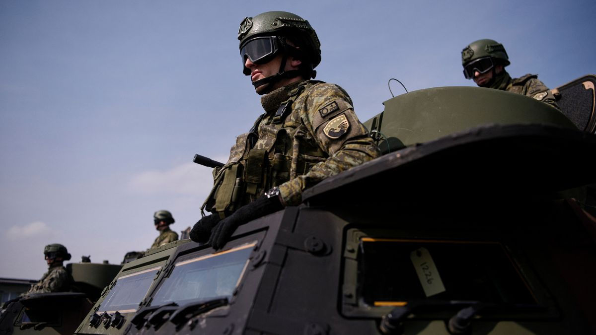 В Румынии проходят крупные учения десантников из стран НАТО.