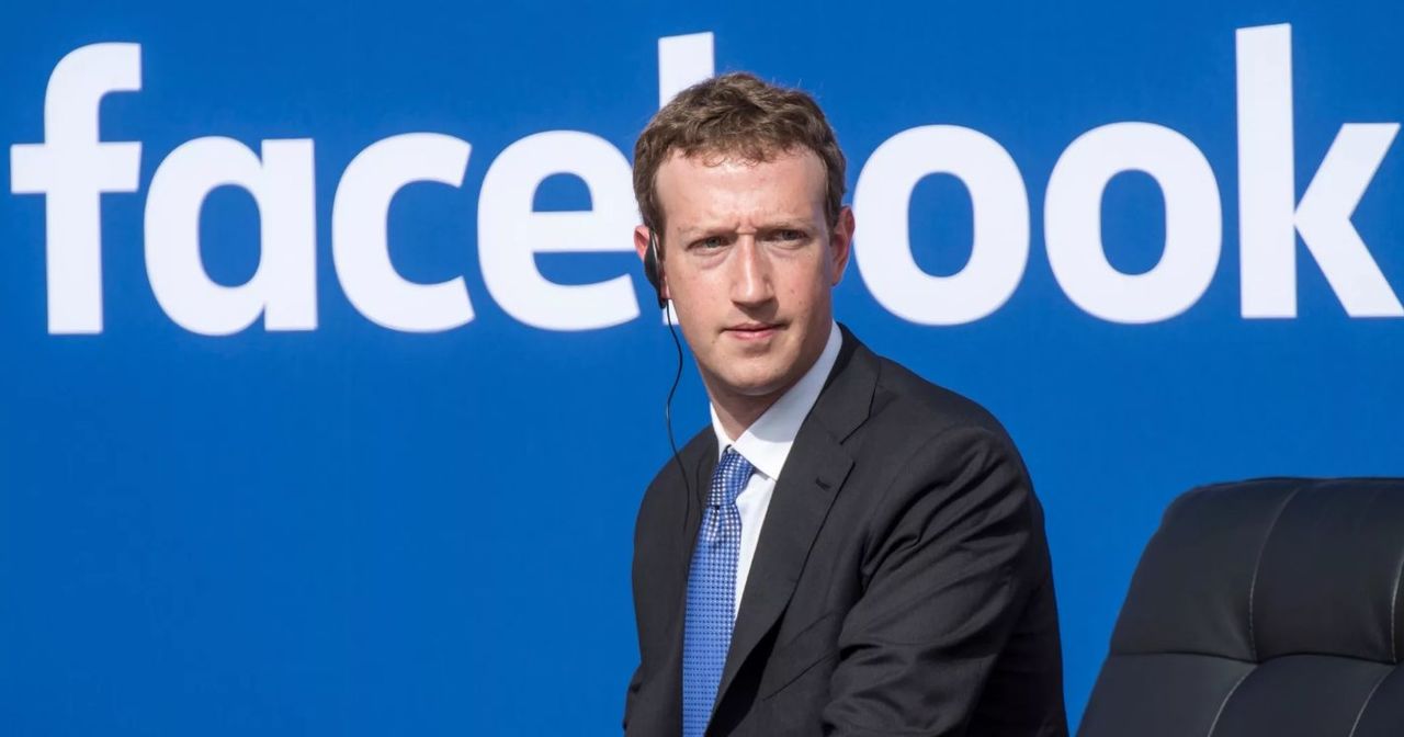 Цукерберг объявил о пересмотре политики Facebook.