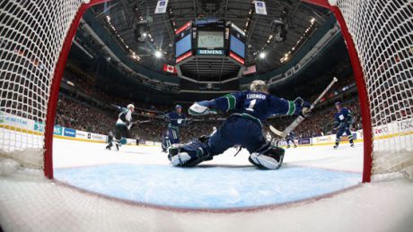 Echipa lui Ovecikin, Washington Capitals a învins Ottawa Senators cu scorul de 7-1. Foto: canucks.nhl.com