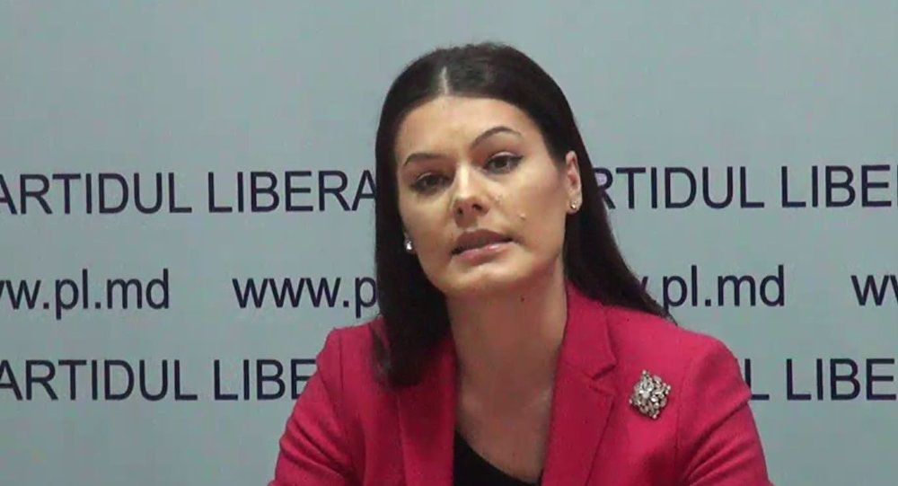 Interesul naţional ne obligă să ne aşezăm la masă şi să ne apucăm de treabă, este opinia Alinei Zotea.