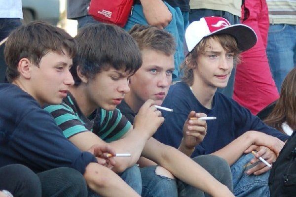 Всех детей вернули в семью, некоторых поместили в специальное учреждение.