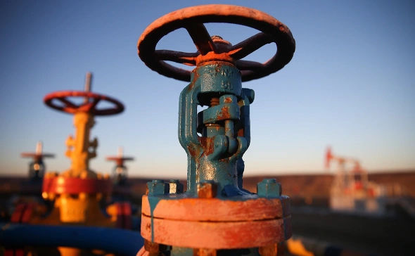 Приостановка прокачки нефти была сделана ради безопасности.
