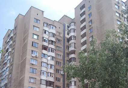 Будут ли местные власти ее оплачивать? Захотят ли платить жильцы? Будут ли они выселяться из аварийного жилья?