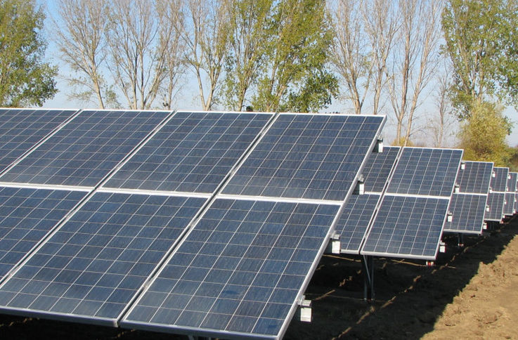 Un italian va investi circa 5 milioane de euro într-un parc fotovoltaic