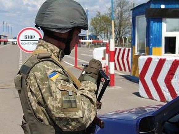 30-летний молдаванин находится в международном розыске по подозрению в мошенничестве.