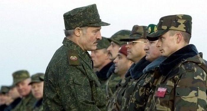 Белорусский народ доверяет своей армии, уверен в надежности системы национальной безопасности.  Фото: zbroya.info