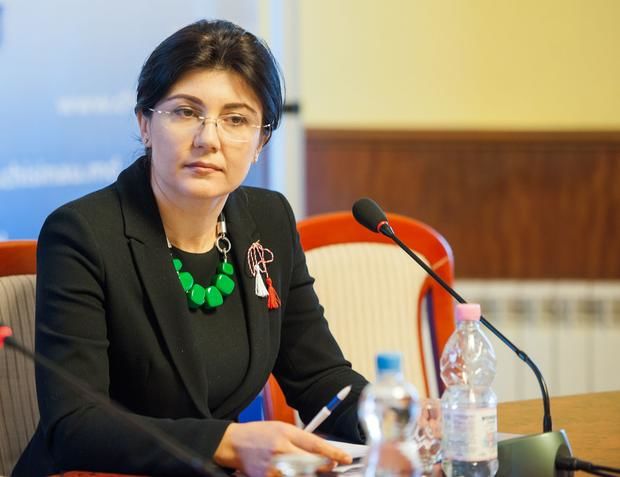 Министра здравоохранения, труда и социальной защиты Сильвия Раду.