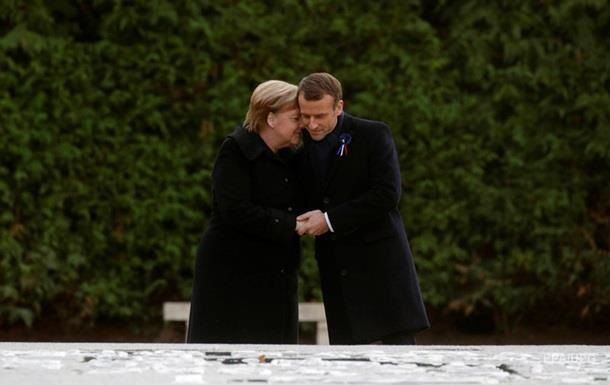 Немецкого канцлера Ангелу Меркель перепутали с женой французского президента Эммануэля Макрона – Брижит Макрон.