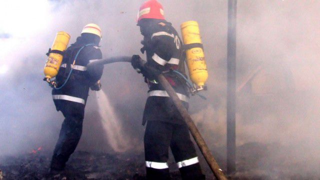 Un incendiu s-a produs, noaptea trecută, în oraşul Sângera din municipiul Chișinău. Foto: bzi.ro