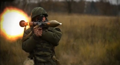 Поздним вечером 17 июня на полигоне в Тирасполе велась интенсивная стрельба из гранатометов, артиллерийских орудий и стрелкового вооружения.