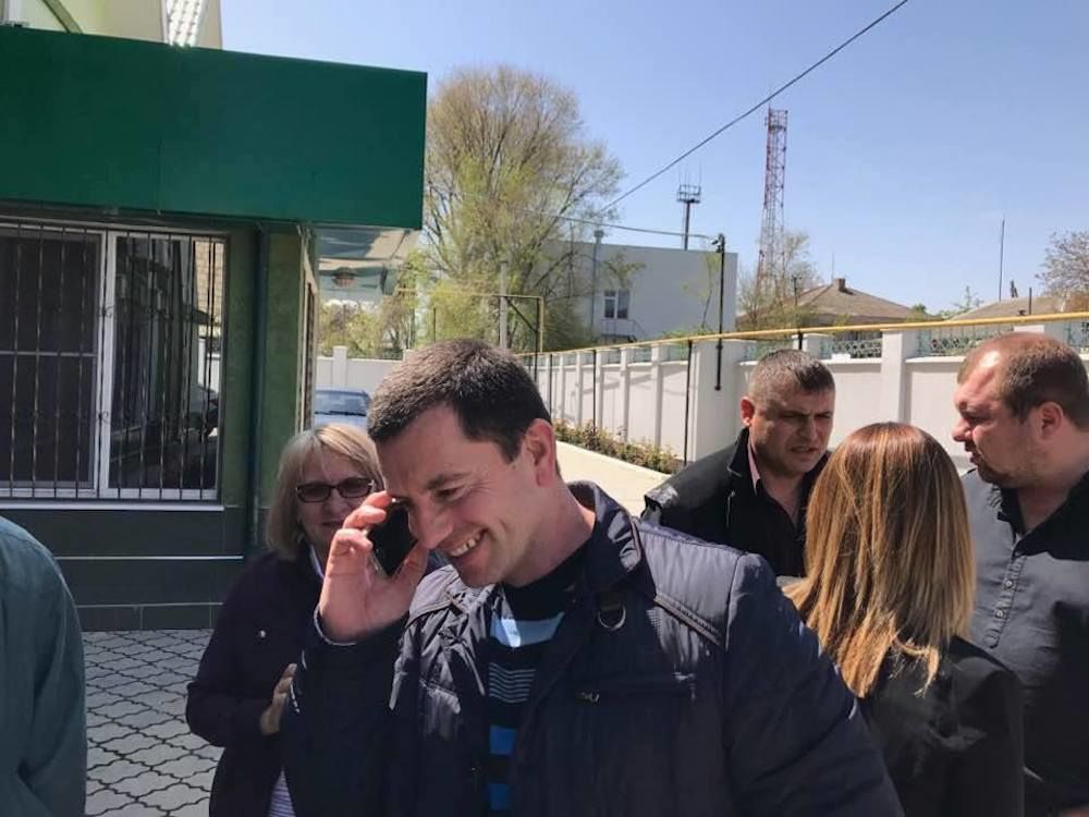 Чимпоеша подозревают в служебной халатности, повлекшей тяжкие последствия. 