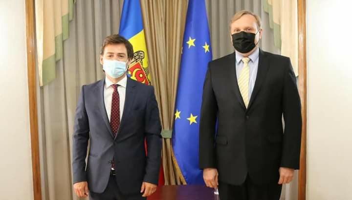 Глава МИДЕИ Нику Попеску принял посла Украины Марко Шевченко.
