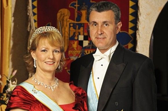 Starea de sănătate a Regelui Mihai rămâne îngrijorătoare.