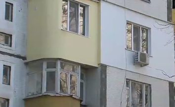 Девушку убедили не прыгать. Теперь ее направят к психологам.
