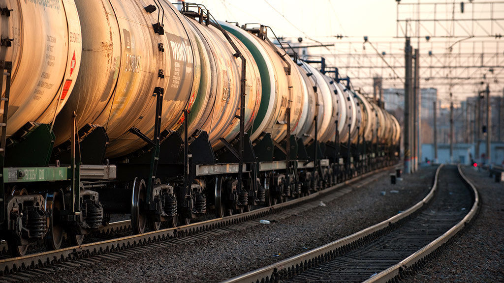 Казахстан продлит запрет на экспорт нефтепродуктов.