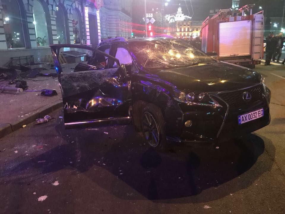 Tatăl șoferiței care a provocat un accident grav în Harkov și-a cerut scuze de la victime