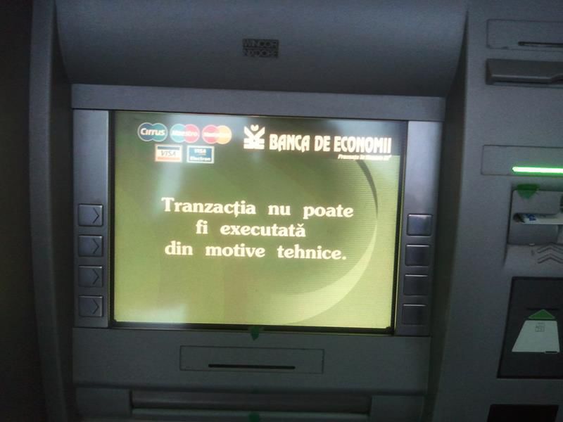 Mai multe persoane susţin că nu pot extrage bani de la bancomatele BEM. Foto: vieru.eu