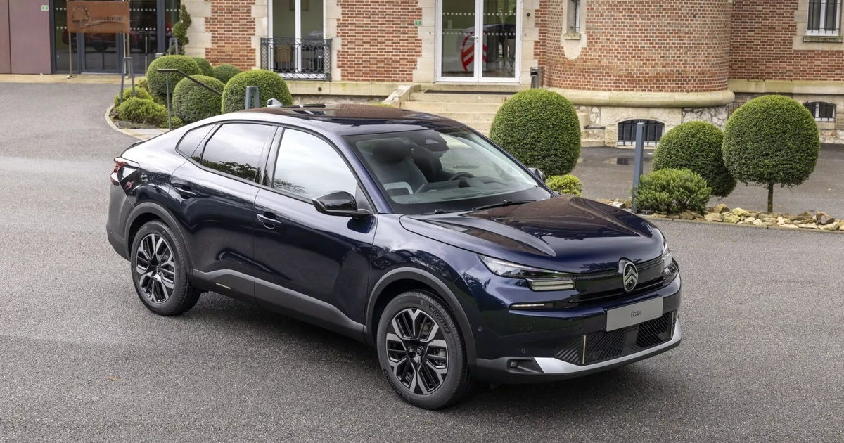 Citroen презентовали сразу три обновленные модели.