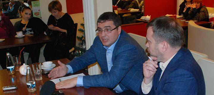 Ренато Усатый объяснил, зачем раскололи «холуйскую фракцию».