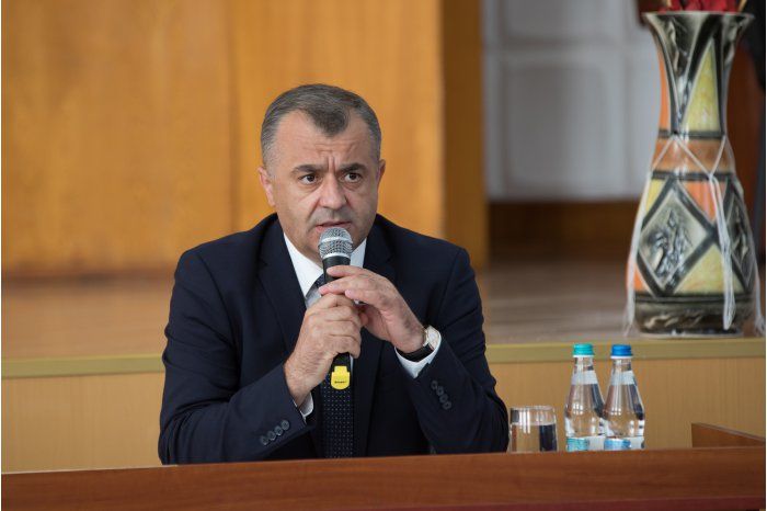 Кику обсудил с местными властями ситуацию с бюджетом. Фото: moldpres.md.