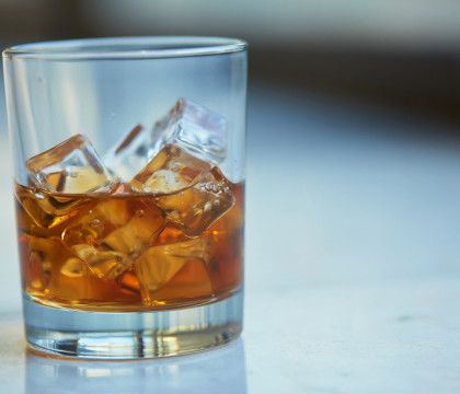 Dependenta de alcool poate avea milioane de justificari. Foto: protv.md