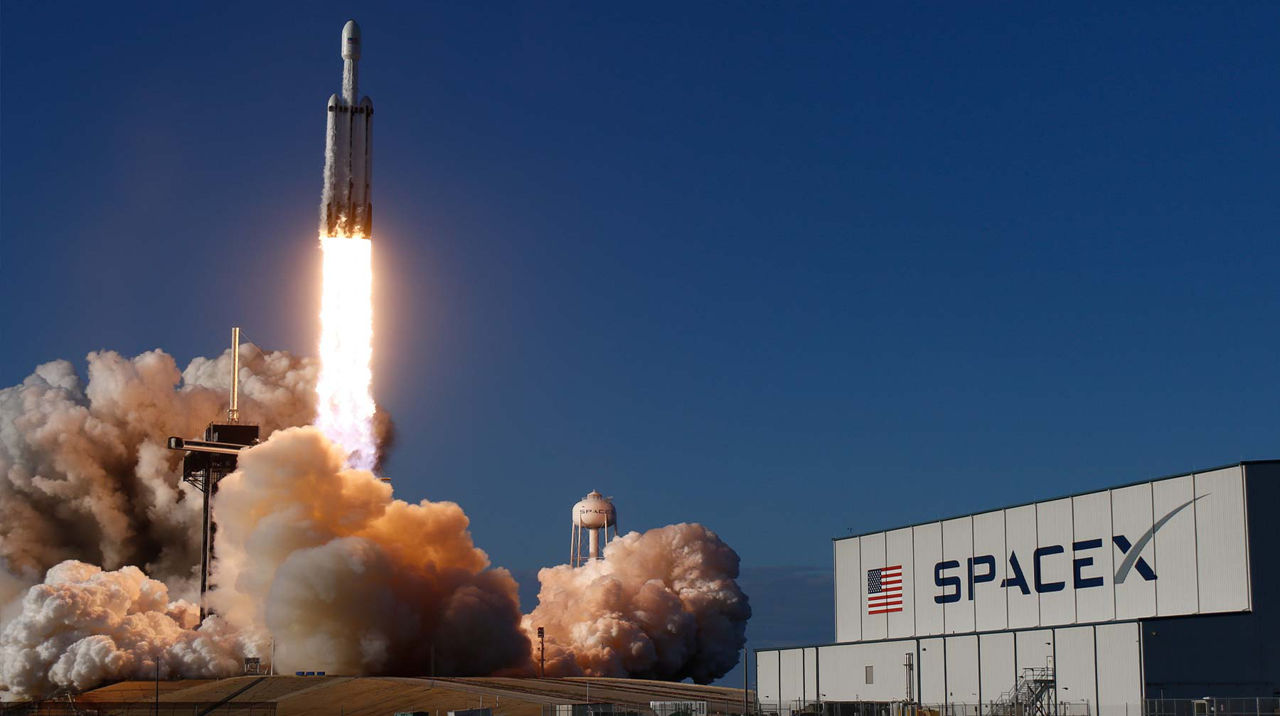 Саудовская Аравия и ОАЭ готовят многомиллиардные инвестиции в SpaceX.