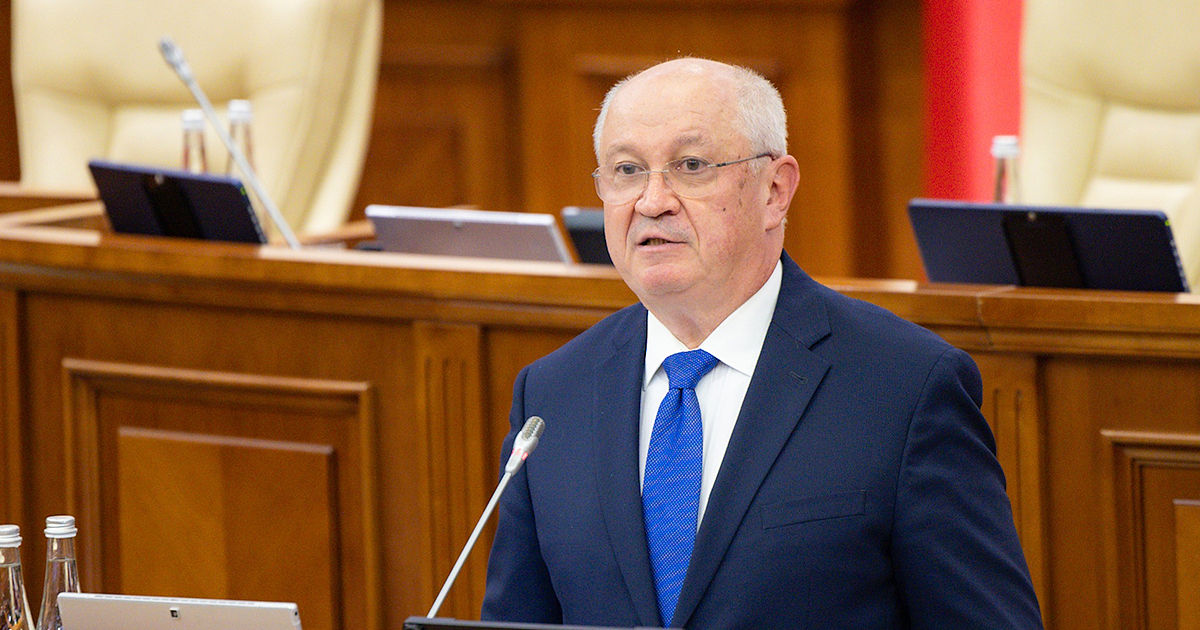 Munteanu, întrebat dacă va prezenta un raport după 100 de zile: Practică sovietică învechită.