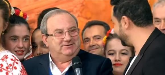 Un primar a cheltuit 20.000 de euro pe SMS-uri, din bani publici, ca să câștige un concurs la TV.