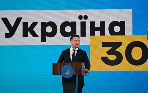 Президент Украины Владимир Зеленский назвал вопрос боеспособности ВСУ приоритетом государственной политики.