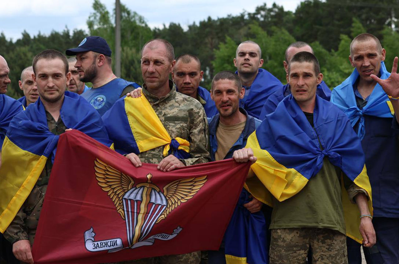 Украина и Россия завершили обмен пленными 1000 на 1000: состоялся последний этап.