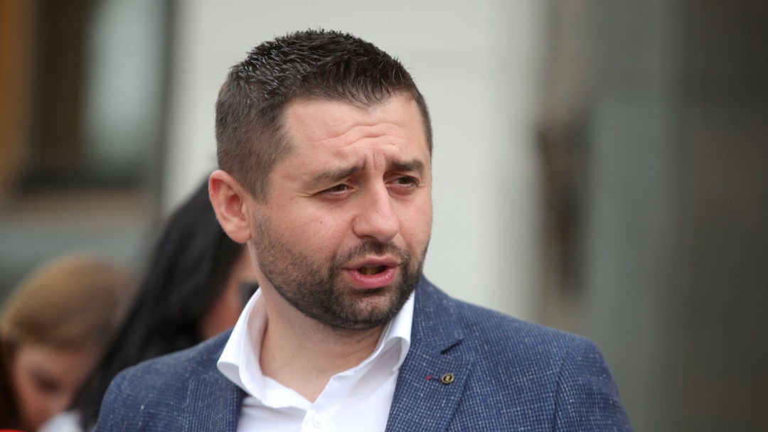 Глава переговорной группы с РФ по поводу войны Давид Арахамия.