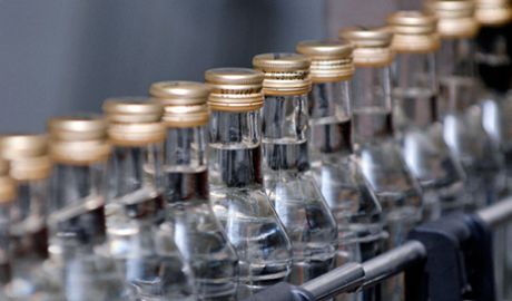 Алкогольная продукция была конфискована, а подозреваемому грозит до 30 тысяч штрафа. Фото: odnako.su