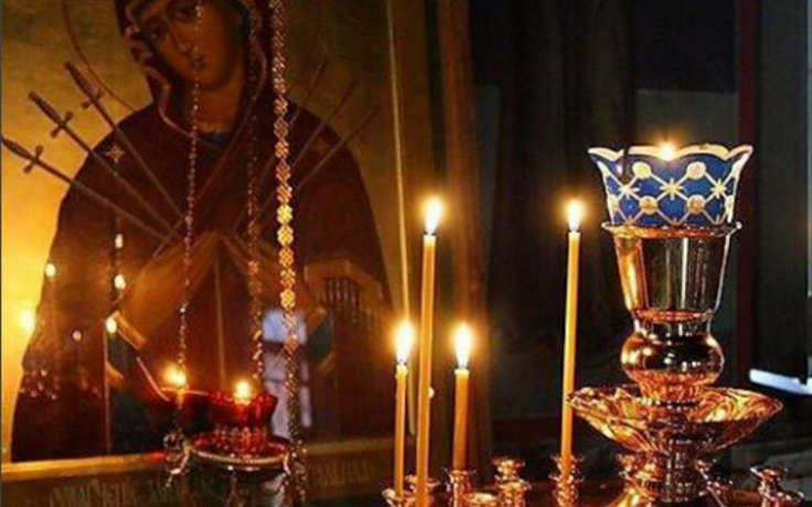 Православные отмечают сегодня Покров Пресвятой Богородицы.
