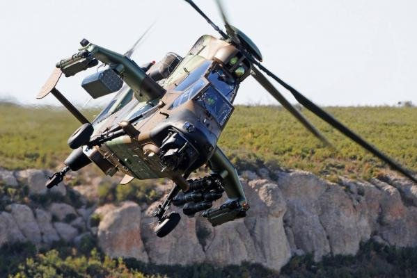 Более 50 проектов PESCO должны достичь "фазы реализации" до 2025 году.