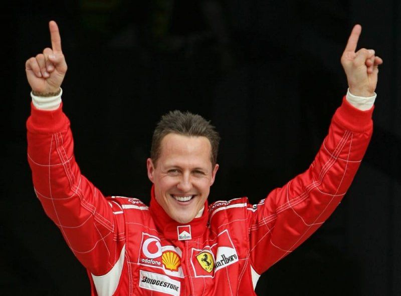 Michael Schumacher, care se află în continuare în convalescență.