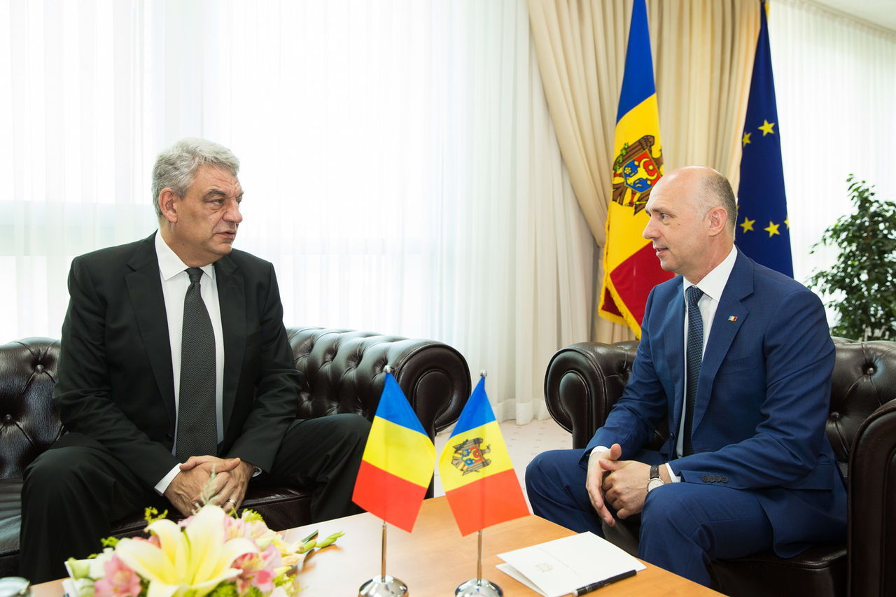 Guvernele de la Chișinău și București vor avea o ședință comună în toamnă. Foto: gov.md