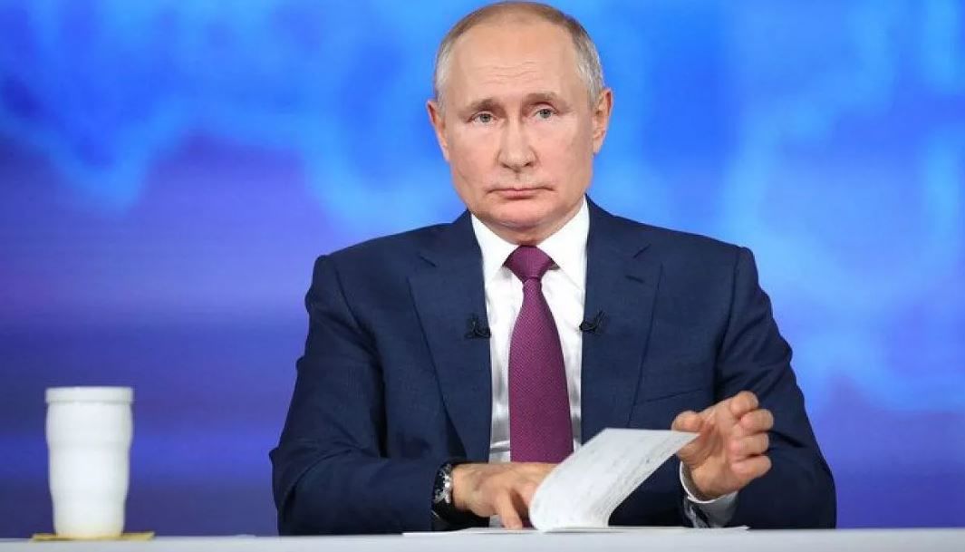 Путин ушел на самоизоляцию из-за ситуации с коронавирусом.