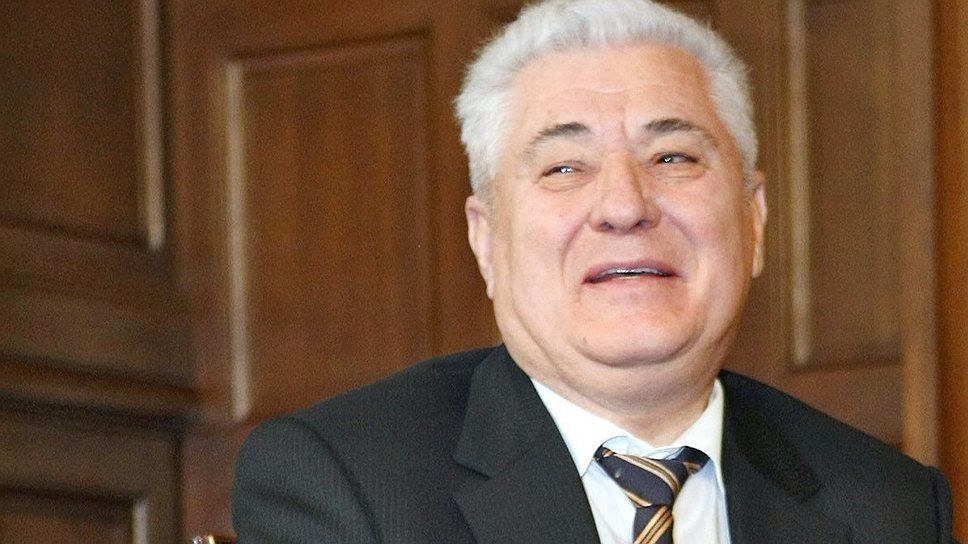 Воронин в стихах поздравил граждан с Новым годом.