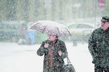 Desi temperaturile pozitive ne faceau sa credem ca vine primavara, iata ca meteorologii vin sa infirme acest lucru.