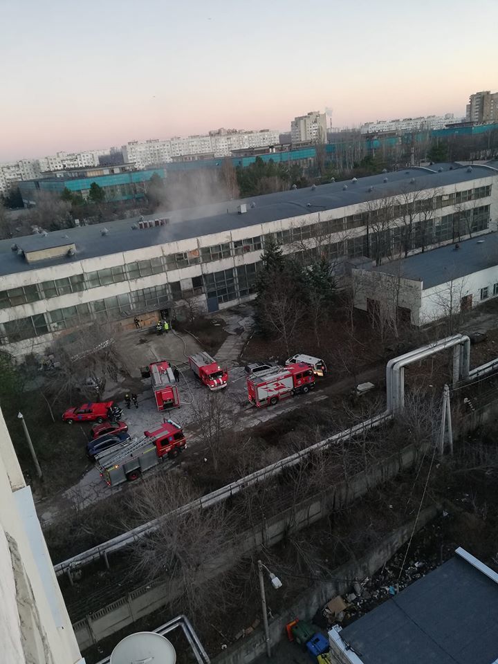 В здании бывшего завода "Мезон" снова произошел пожар. Фото: ГБМ