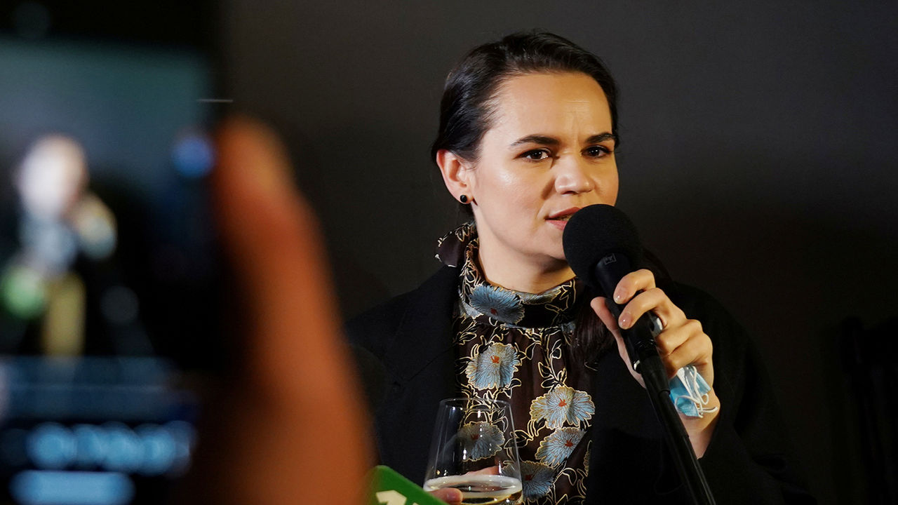 Тихановская выступила против введения отраслевых санкций в Беларуси. Фото: gazeta.ru.