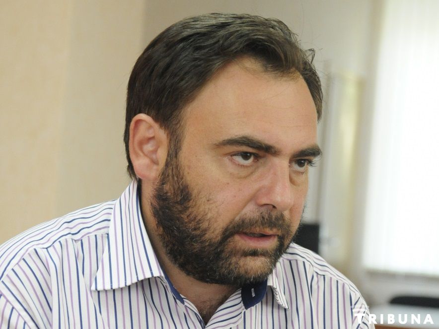 Бывший президентский советник,  бывший депутат от ПКРМ Марк Ткачук.